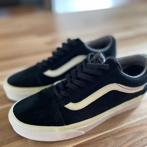 New classic black suede Vans